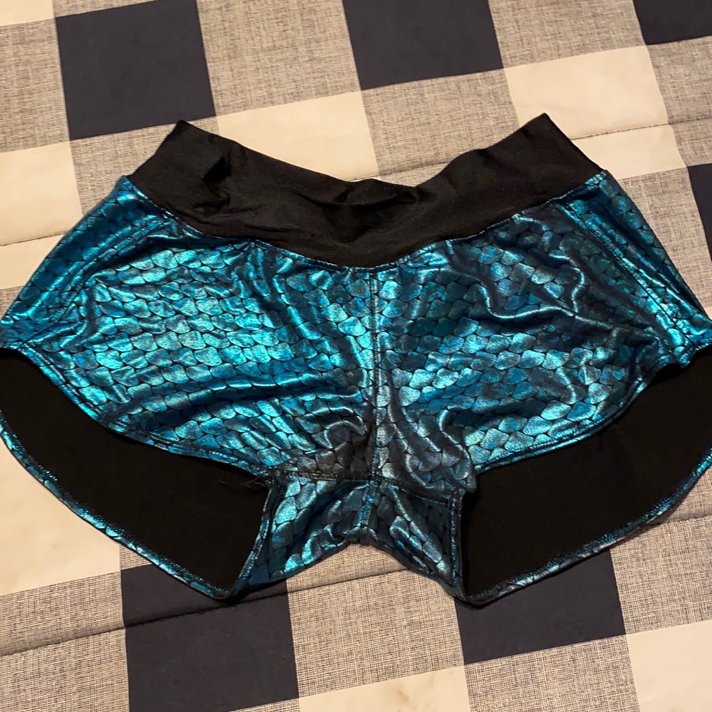 Active Shorts
